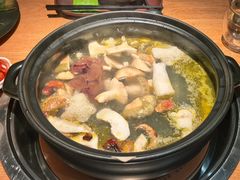 -一朵菌·野生菌探索家火锅(南亚店)