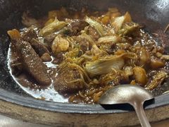 -粘豆包柴火铁锅炖