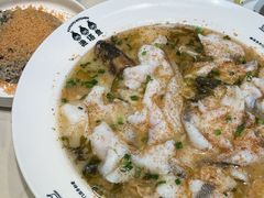 -渔语鱼酸菜鱼新川菜(来福士店)