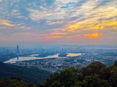 -紫金山山顶公园