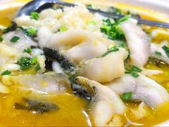 酸菜鱼-虎虎龙虾大排档(双井店)