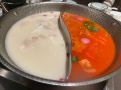 蕃茄牛膝骨猪肚鸡汤-捞王锅物料理(上海世茂广场店)