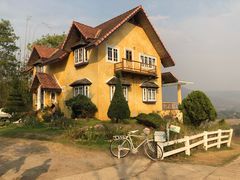 -黄色小屋