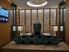 -新盈光·云会所(百丈东路店)