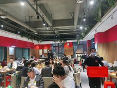 大堂-永红源啤酒·烧烤·海鲜·大排档(青特城店)