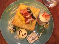 红莓果蜂蜜土司配意式奶酪-卡朋厨房(289艺术园区店)