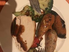 -亚龙湾希尔顿自助餐厅·海鲜·烧烤·沙滩BBQ·现场乐队