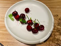 樱桃鹅肝-小大董·烤鸭(凤凰汇店)