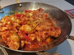 -阿瓦山寨·湘菜现炒·剁椒鱼头王(咸阳总店)
