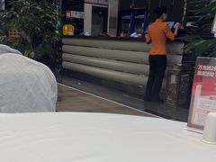 -万龙洲海鲜(大兴绿地缤纷城店)