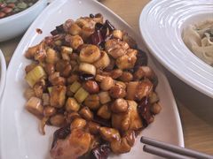 -渝信川菜 · 川味家常菜(财富购物中心店)