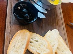 煎鹅肝配法式面包-LENBACH兰巴赫西餐·精酿啤酒(香格里拉店)