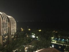 -三亚湾海居铂尔曼度假酒店