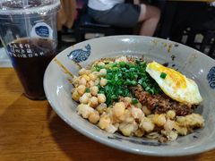 干溜豌杂-丁丁猫重庆小面(徐州路店)