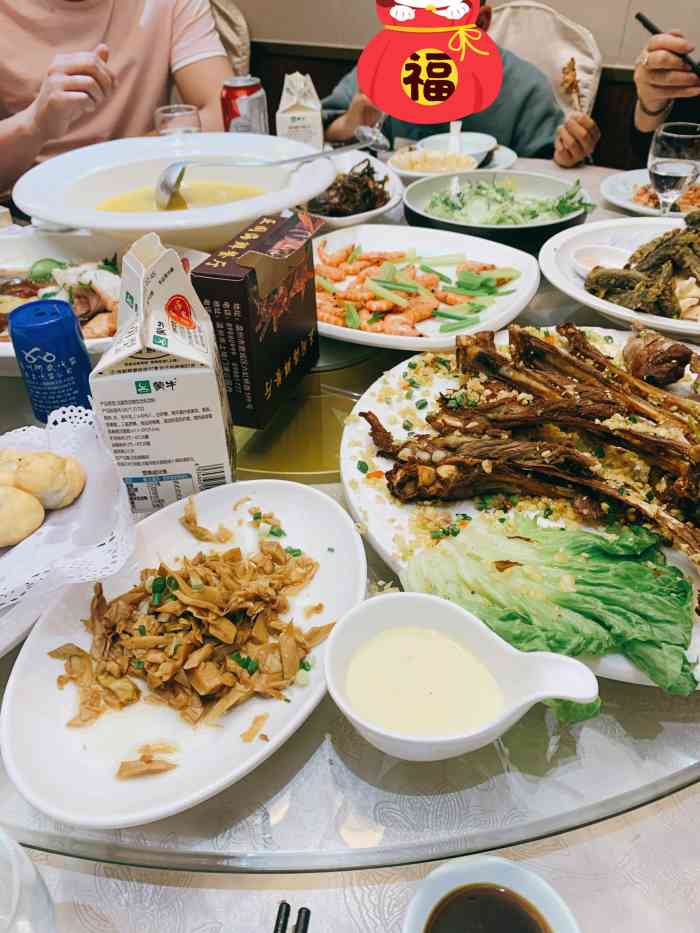 正阁海鲜餐厅(六虹桥店)-"菜肴口感还行,食材也新鲜,上菜速度适中,.