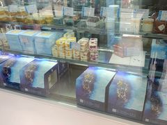 面包甜点陈列柜-佩家私房烘焙(宝龙店)