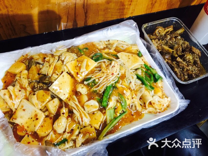 mr小翔麻辣串鸡骨棒(中街店)图片 