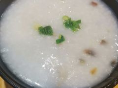 皮蛋瘦肉粥-玖鲜小笼(中山广场店)