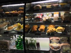 -星巴克臻选(南京金茂览秀城店)