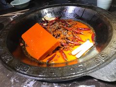 -红九格老火锅(三峡广场店)
