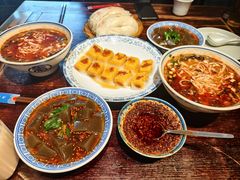 -蓝田九大碗民俗食府(蓝田店)