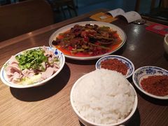 -肖四女乐山跷脚牛肉(世博源店)