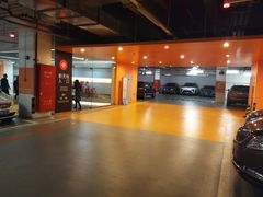 -虹桥天地-停车场