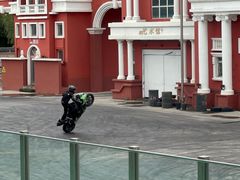 -泰达航母主题公园