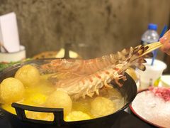 -鲜入围煮花胶鸡海鲜火锅