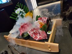 -铭牛烧肉·和牛海鲜自助(高新月牙湖店)