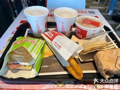 -肯德基(南昌路大润发店)