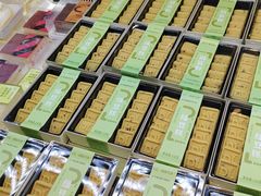 -胖东来生活广场(健康路店)