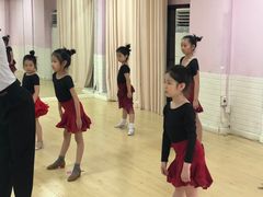 -雅米拉艺术中心(少儿舞蹈培训)