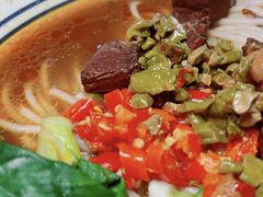 -霸蛮湖南菜·牛肉粉(荣京西街店)