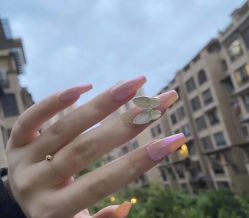 -첫번째 初见美学中心