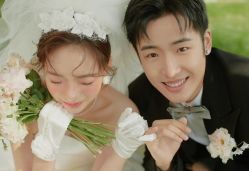 -喜爱高定婚纱摄影