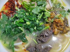 -文山荷鲜居(翠湖店)