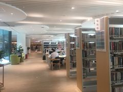 -广州市白云区图书馆
