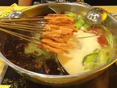 -佰人王串串香火锅(洋珠巷店)