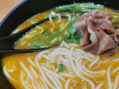 酸汤肥牛粉-三千粉牛肉米粉(来客茂店)