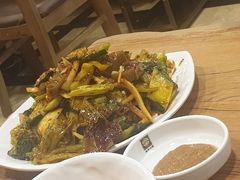 橡子凉粉-喇喇排骨火锅·传统韩式脊骨汤(望京西园总店)