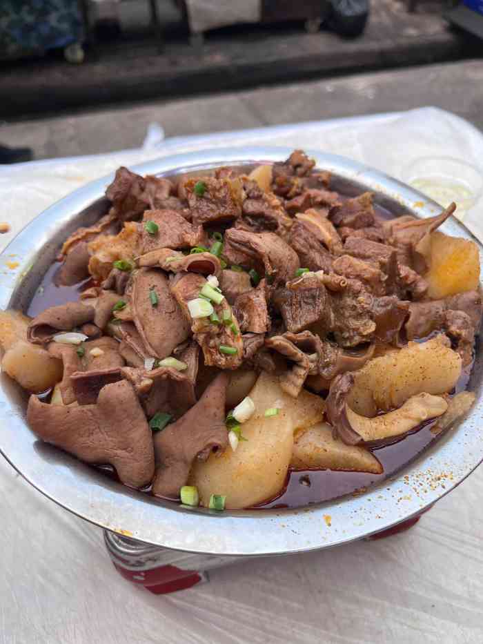桂萍特色牛筋牛杂(长堤街总店)-"城市里的烟火气 老武汉的标配 之前在