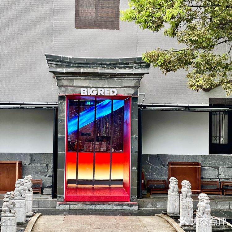 小扇一举｜今天是老门东最红的girl