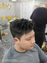 -即型男士理发工作室