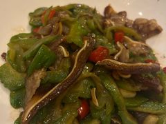 -黄泥岗·地道湖北菜(奥特莱斯店)