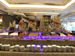 -梅园国际大酒店·自助餐厅(光明港店)