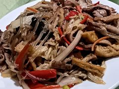 -华龙特色大骨鸡农家菜馆