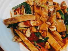 -鱼亨小鲜酸菜鱼(大信店)