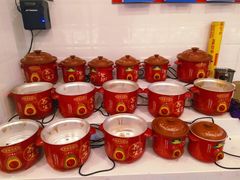 -有红鸡毛店·川菜(建设路店)