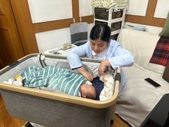 -上海雏渐肥月嫂